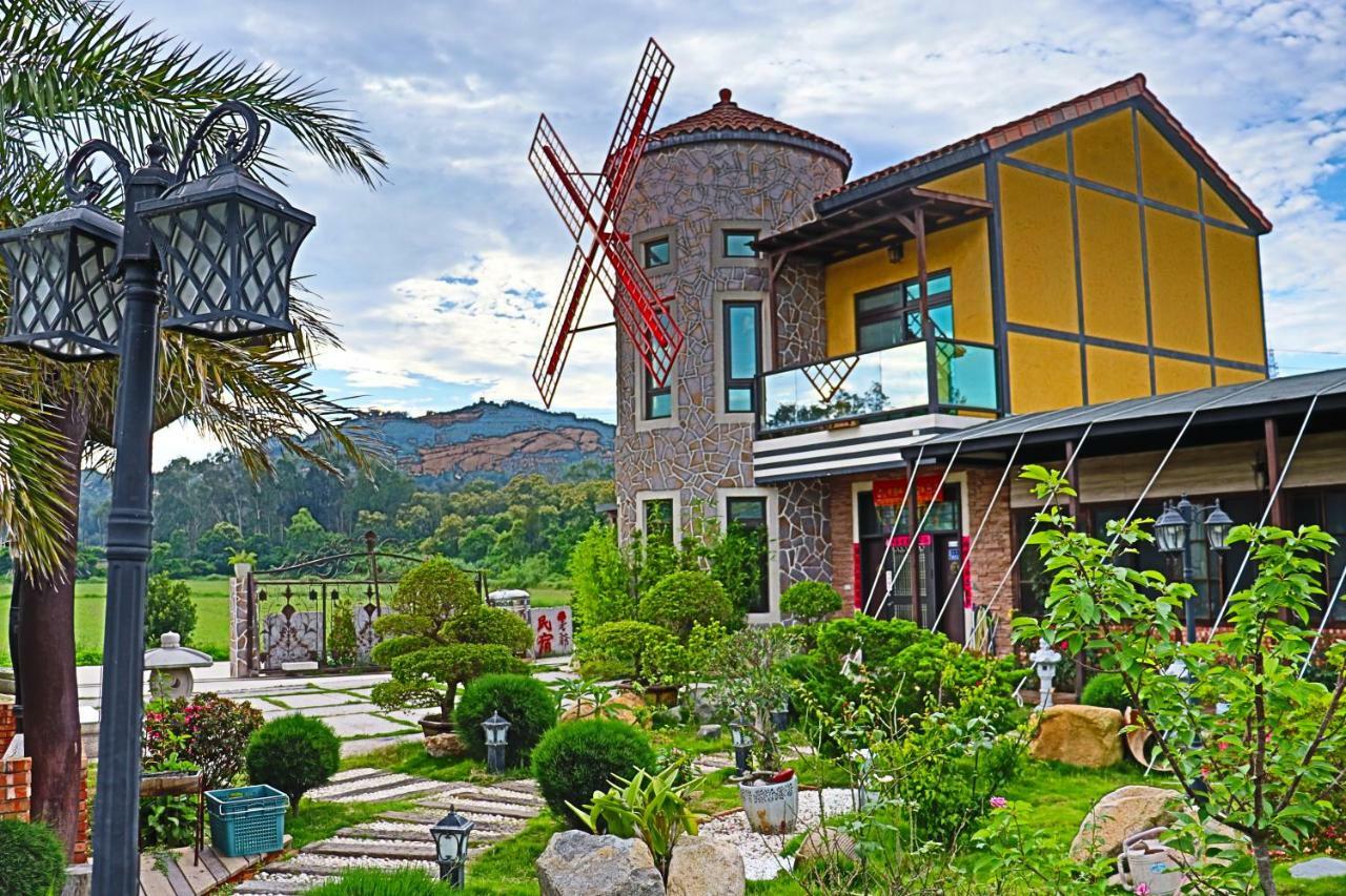 Wang Lao Ye B&B Цзиньху Экстерьер фото
